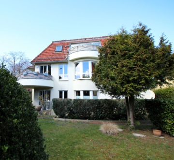 Helle Dachgeschosswohnung mit Balkon & Carport – ruhige Lage, 16548 Glienicke, Dachgeschosswohnung