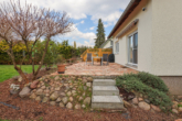Terrassenansicht - Modernes Einfamilienhaus in ruhiger Lage – Traumhaus mit Gartenparadies