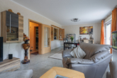 Wohnzimmer - Modernes Einfamilienhaus in ruhiger Lage – Traumhaus mit Gartenparadies