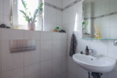 Gäste-WC - Modernes Einfamilienhaus in ruhiger Lage – Traumhaus mit Gartenparadies